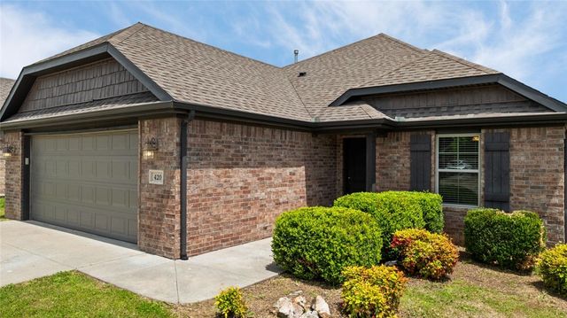 420 Timber Ridge Street, Centerton, AR 72719