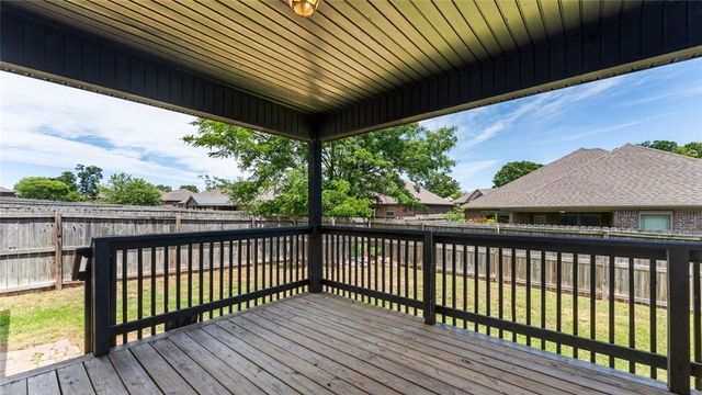 420 Timber Ridge Street, Centerton, AR 72719