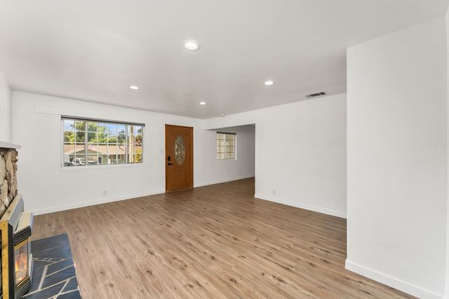 6624 Graham Cir, Citrus Heights, CA 95610