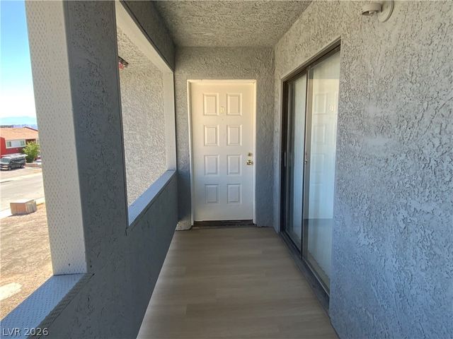 6994 Issac Avenue D, Las Vegas, NV 89156