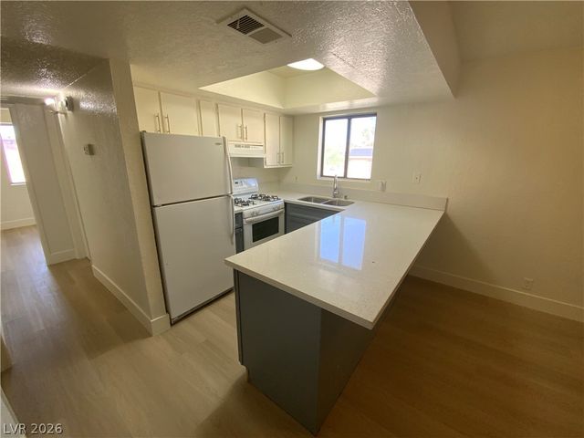 6994 Issac Avenue D, Las Vegas, NV 89156