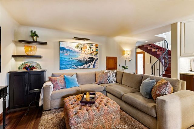 158 Santa Ana Avenue, Long Beach, CA 90803