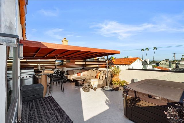 158 Santa Ana Avenue, Long Beach, CA 90803