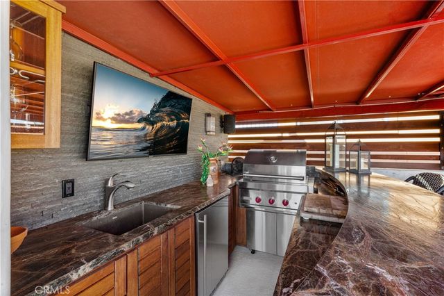 158 Santa Ana Avenue, Long Beach, CA 90803