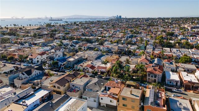 158 Santa Ana Avenue, Long Beach, CA 90803