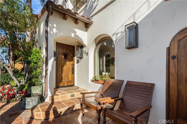 158 Santa Ana Avenue, Long Beach, CA 90803