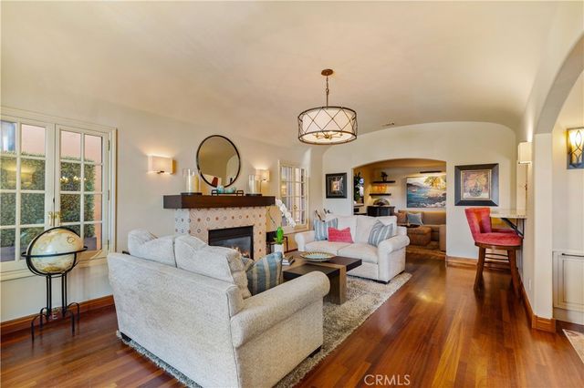 158 Santa Ana Avenue, Long Beach, CA 90803