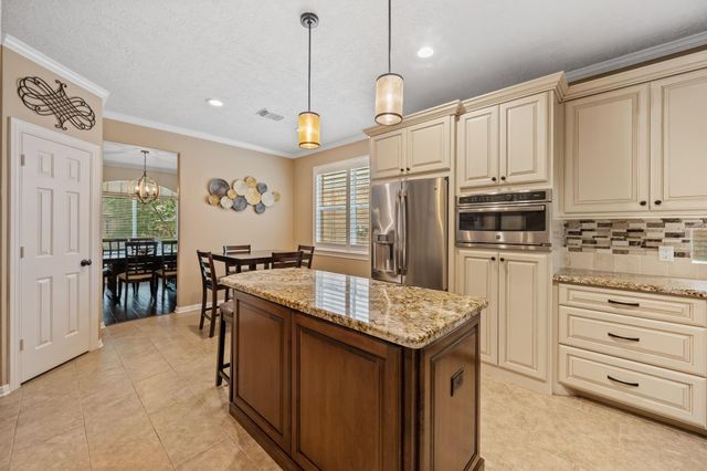 3215 Silverberry Trail, Kingwood, TX 77345