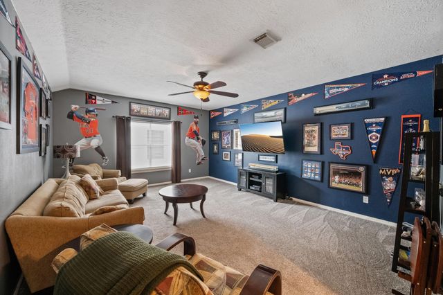 3215 Silverberry Trail, Kingwood, TX 77345
