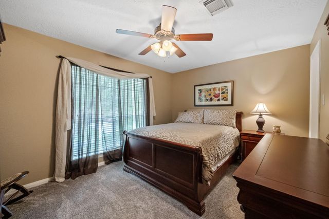 3215 Silverberry Trail, Kingwood, TX 77345