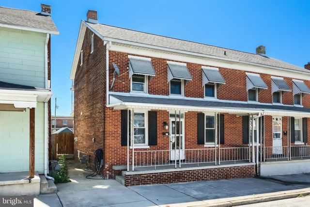 19 S WATER ST, Spring Grove, PA 17362