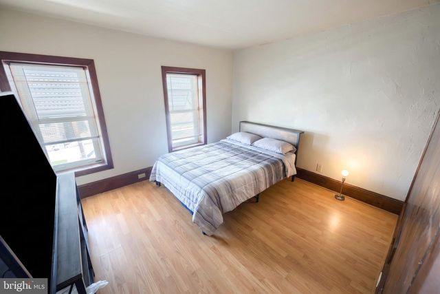19 S WATER ST, Spring Grove, PA 17362