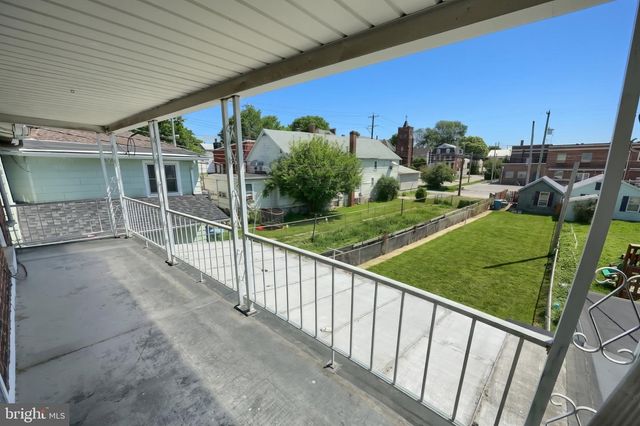 19 S WATER ST, Spring Grove, PA 17362