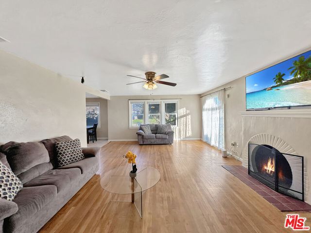 3493 E Joyce Drive, Fresno, CA 93703