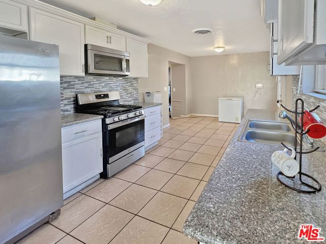 3493 E Joyce Drive, Fresno, CA 93703