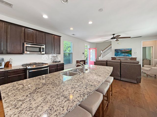 866 Rue Drive, Charleston, SC 29414