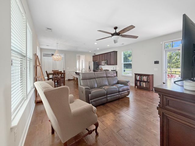 866 Rue Drive, Charleston, SC 29414