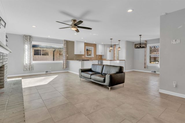 6202 QUINCE RD, Memphis, TN 38119