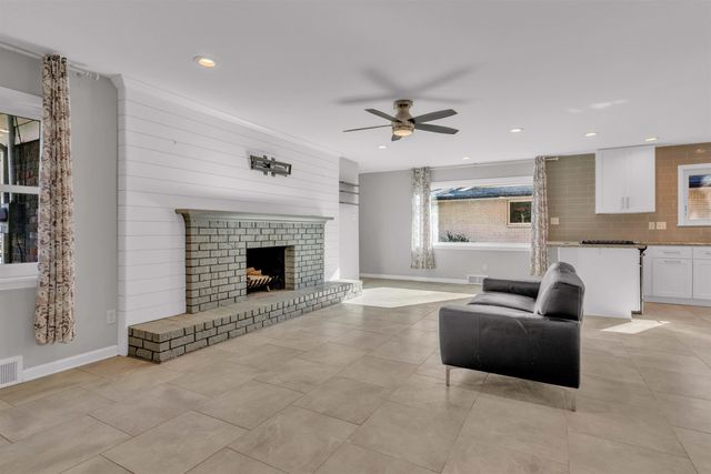 6202 QUINCE RD, Memphis, TN 38119