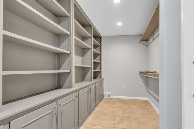 6202 QUINCE RD, Memphis, TN 38119