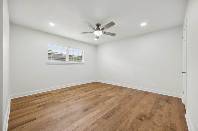 6035 Sandhurst Lane B, Dallas, TX 75206
