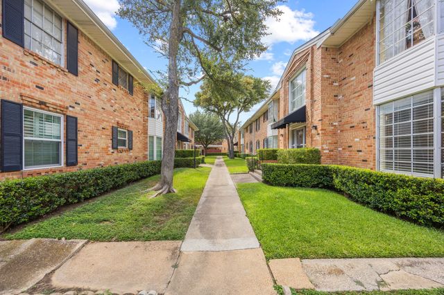 6035 Sandhurst Lane B, Dallas, TX 75206