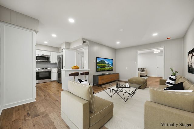 6035 Sandhurst Lane B, Dallas, TX 75206