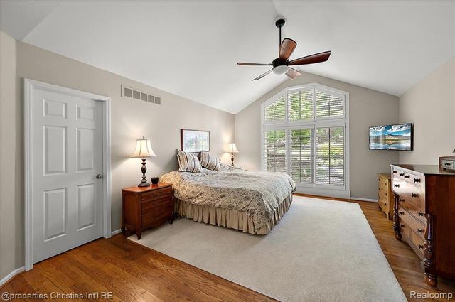 3021 E Ridge Court, Bloomfield Hills, MI 48302