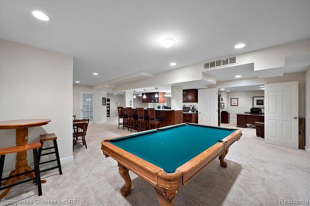 3021 E Ridge Court, Bloomfield Hills, MI 48302