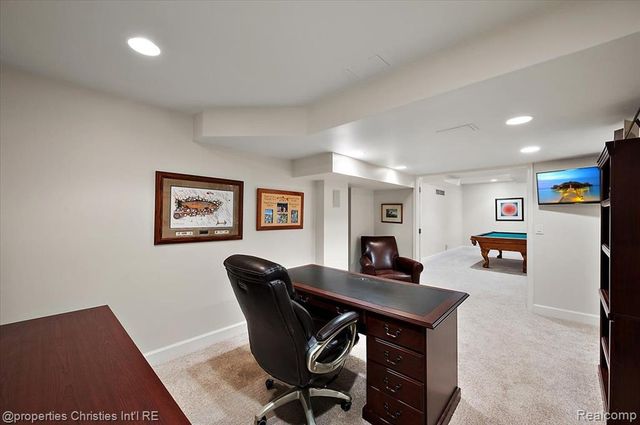 3021 E Ridge Court, Bloomfield Hills, MI 48302