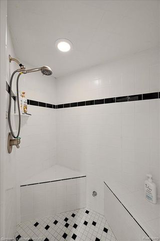 3021 E Ridge Court, Bloomfield Hills, MI 48302