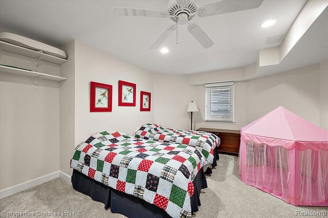 3021 E Ridge Court, Bloomfield Hills, MI 48302