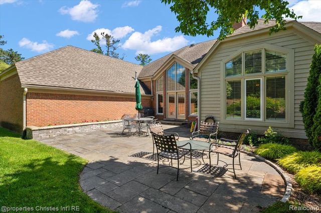 3021 E Ridge Court, Bloomfield Hills, MI 48302