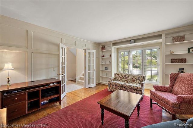 3021 E Ridge Court, Bloomfield Hills, MI 48302
