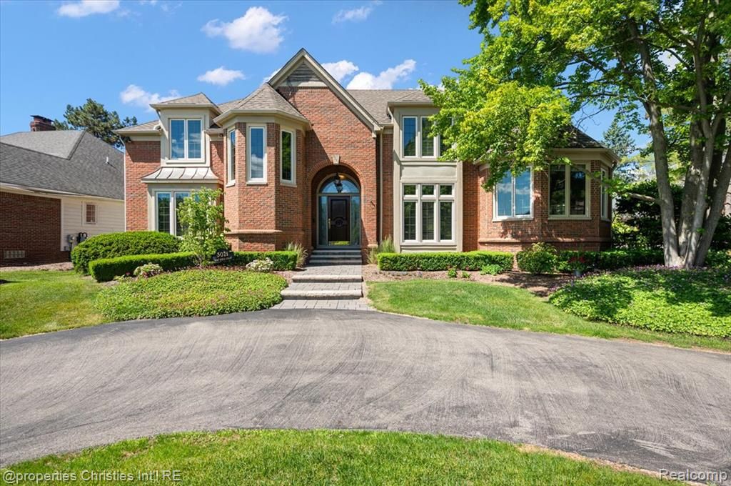 3021 E Ridge Court, Bloomfield Hills, MI 48302