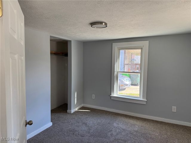 1099 Prospect Street, Barberton, OH 44203