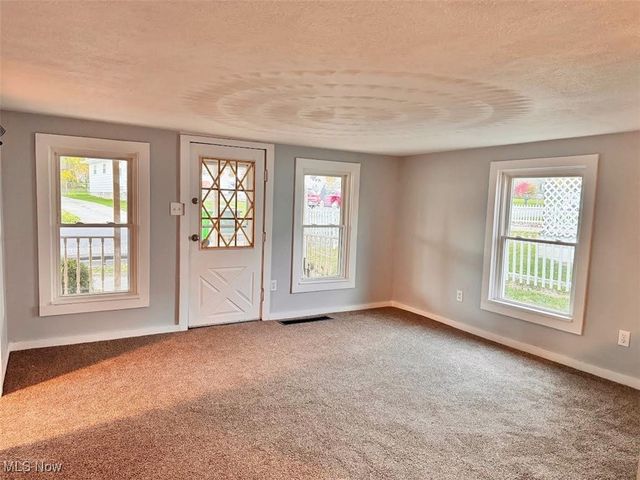 1099 Prospect Street, Barberton, OH 44203