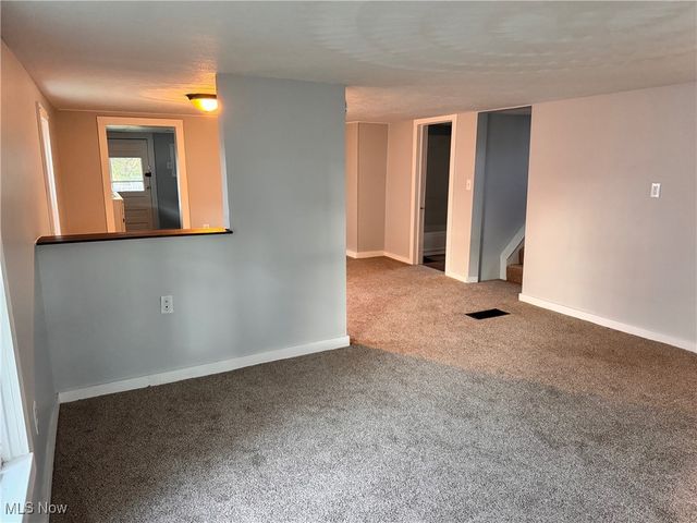 1099 Prospect Street, Barberton, OH 44203