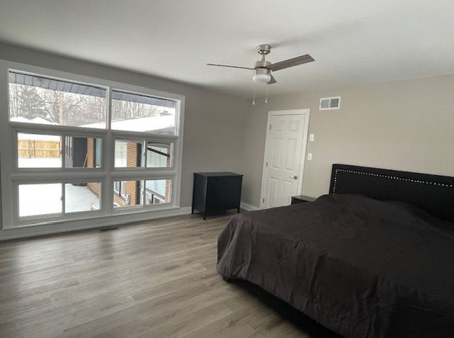8800 S Bennett Avenue, Chicago, IL 60617