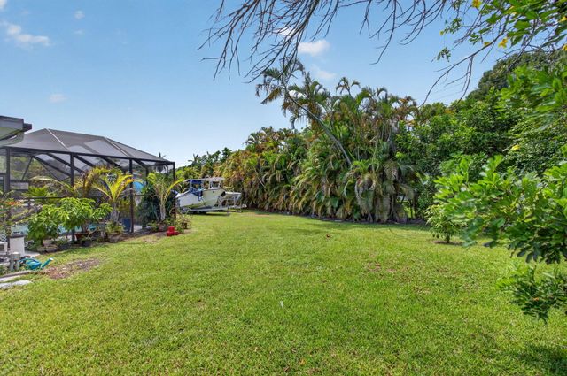 7501 NW 6th Street, Plantation, FL 33317