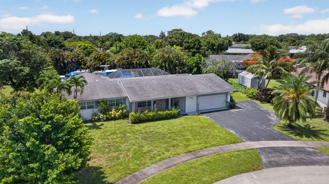 7501 NW 6th Street, Plantation, FL 33317