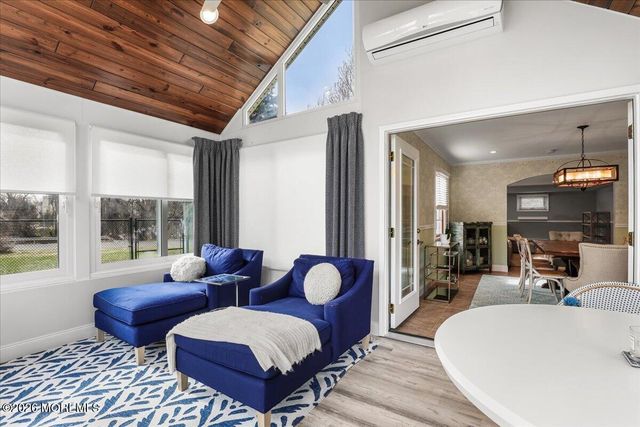 4 Douglas Drive, Holmdel, NJ 07733