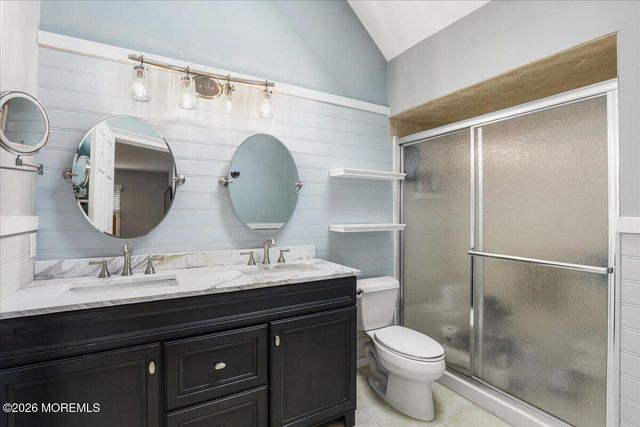 4 Douglas Drive, Holmdel, NJ 07733