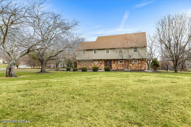 4 Douglas Drive, Holmdel, NJ 07733