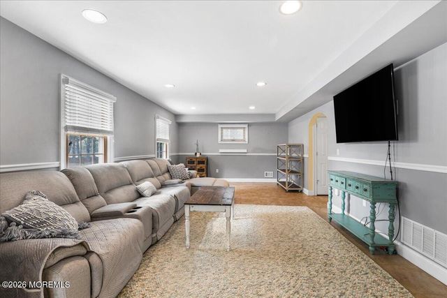 4 Douglas Drive, Holmdel, NJ 07733