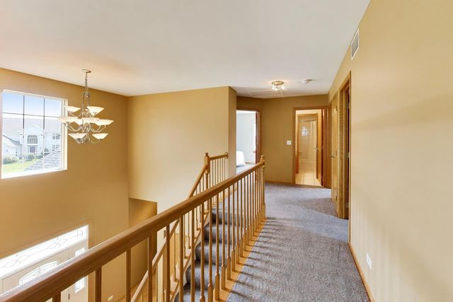 14106 Glenwood Court, Libertyville, IL 60048
