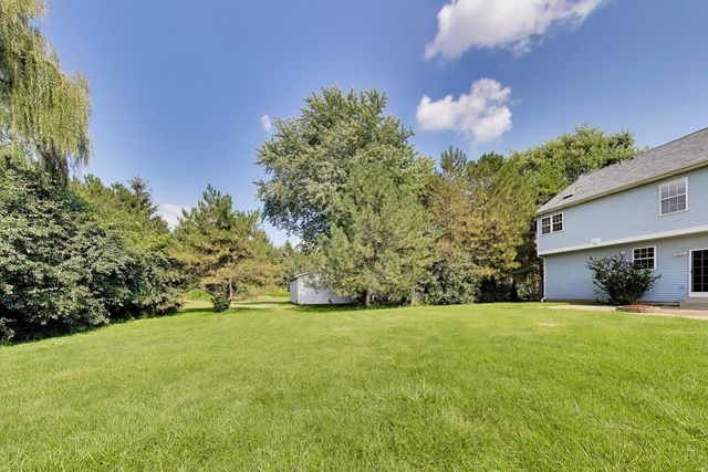 14106 Glenwood Court, Libertyville, IL 60048