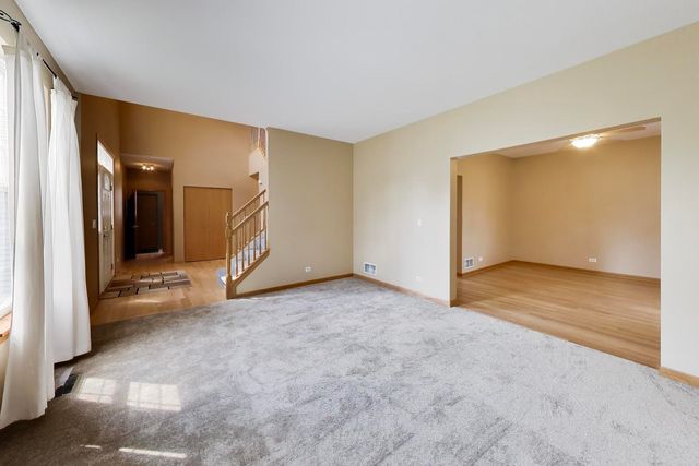 14106 Glenwood Court, Libertyville, IL 60048