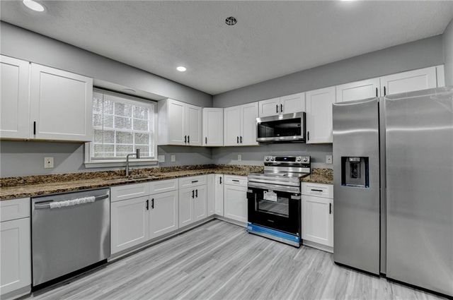 5362 Milieo Place SW, Lilburn, GA 30047