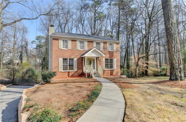 5362 Milieo Place SW, Lilburn, GA 30047